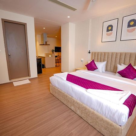Casa Hotel & Suites, Gachibowli, Hyderabad Exterior photo