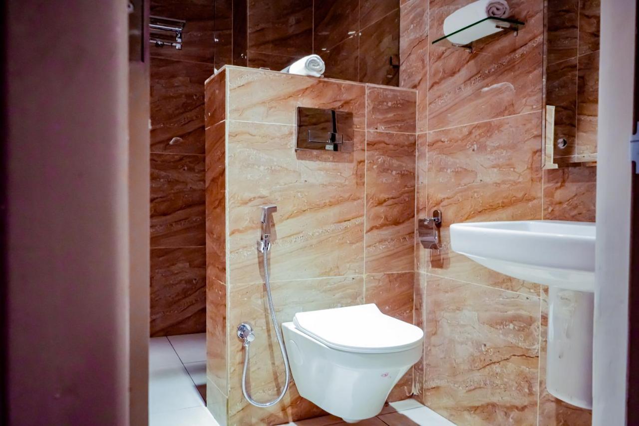 Casa Hotel & Suites, Gachibowli, Hyderabad Exterior photo